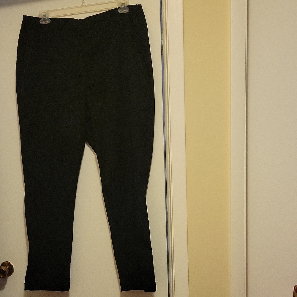 Croft & Barrow Women's Classic Black Pants